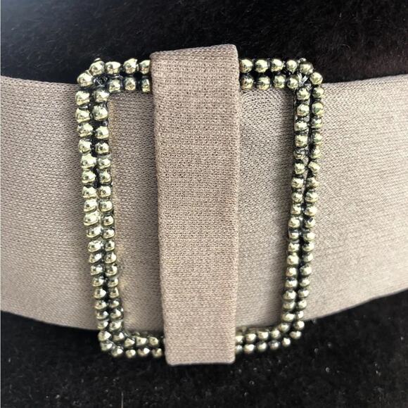 Vintage MICHELE Brown Velvet Bucket Hat w/ Beige Band - Picture 2 of 5